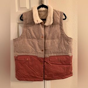 Carve designs vests wool,cotton,polyester down feather